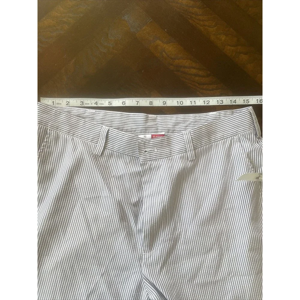Mens Izod Golf X. F. G. Striped Gray And White Golf Shorts Size 32